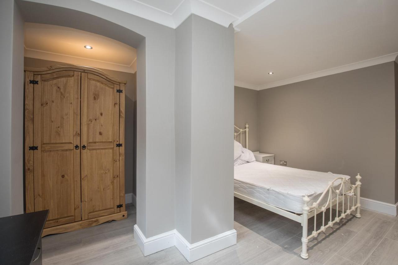Riverside Central Kingston Flat 1B Surbiton Екстер'єр фото
